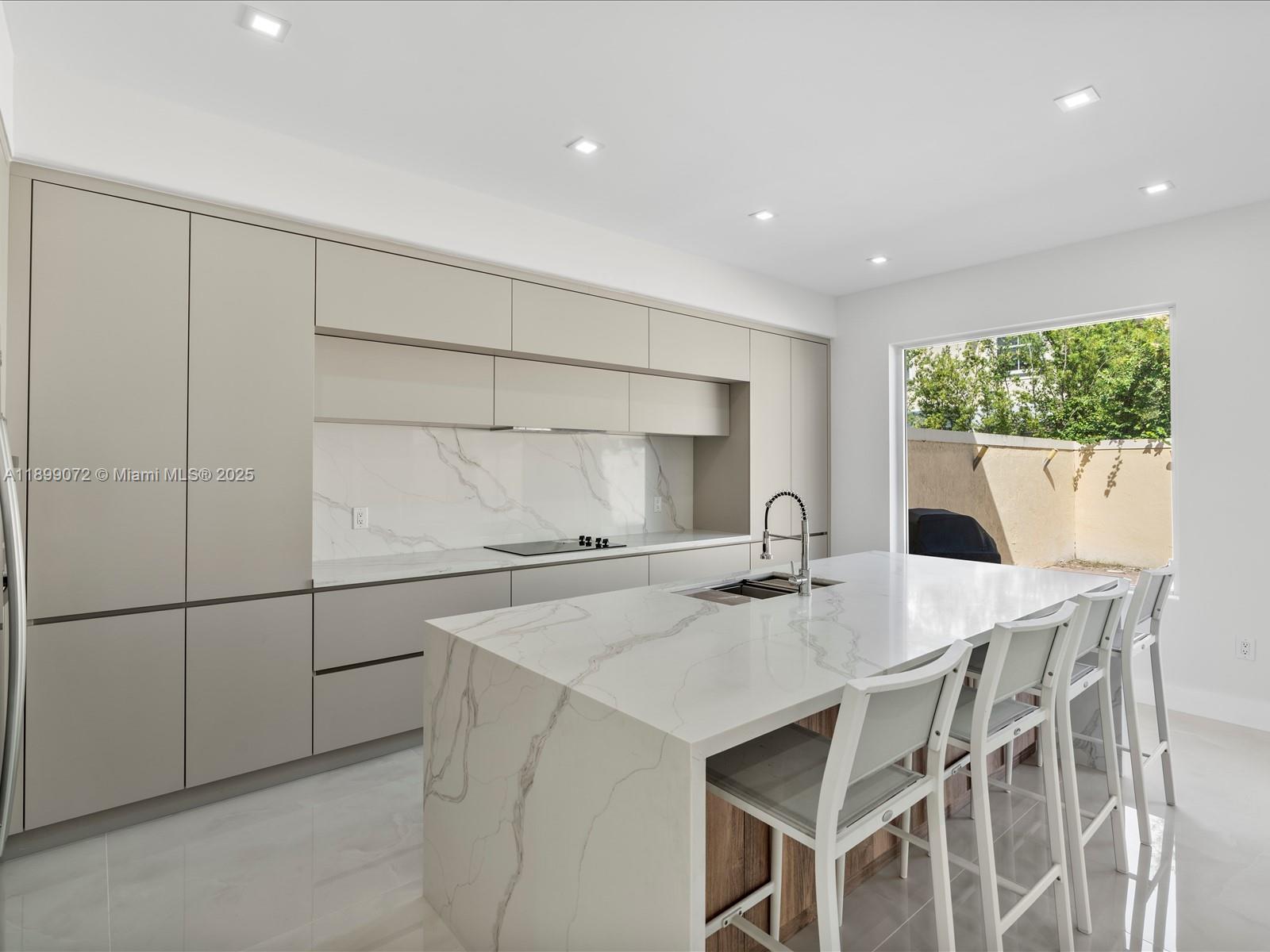 21227 NE 31st Pl #21227 Aventura, FL 33180