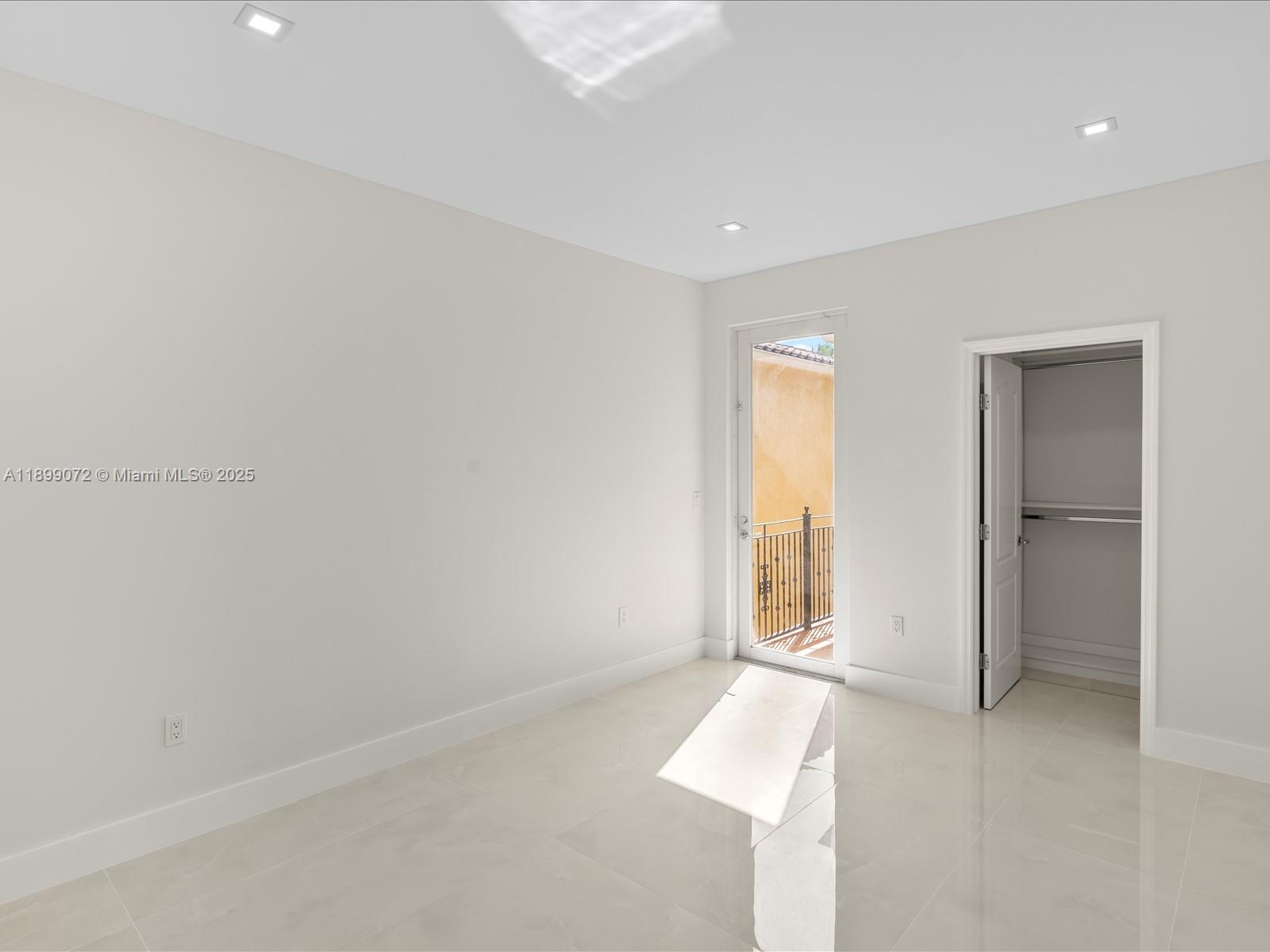 21227 NE 31st Pl #21227 Aventura, FL 33180