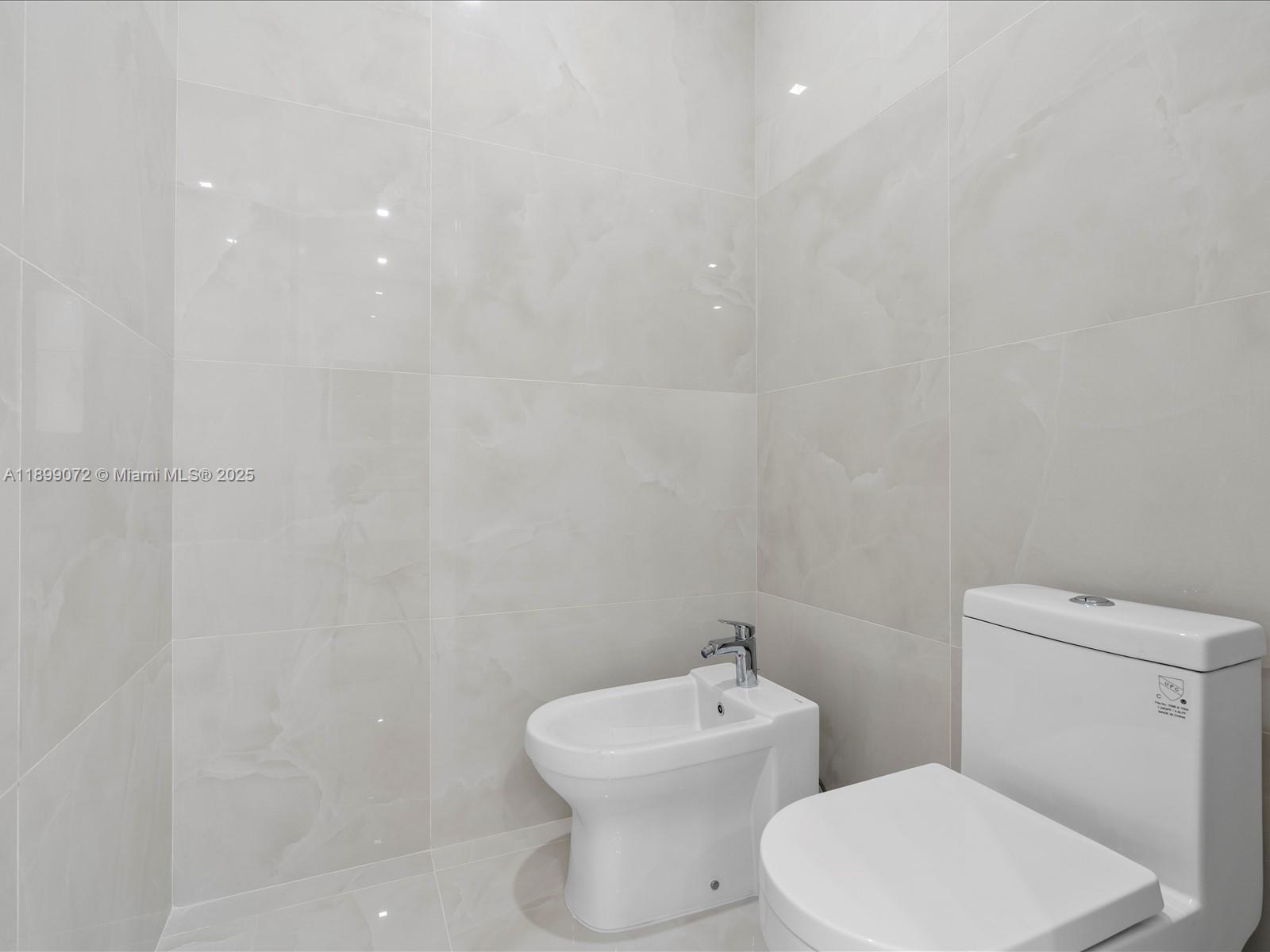 21227 NE 31st Pl #21227 Aventura, FL 33180