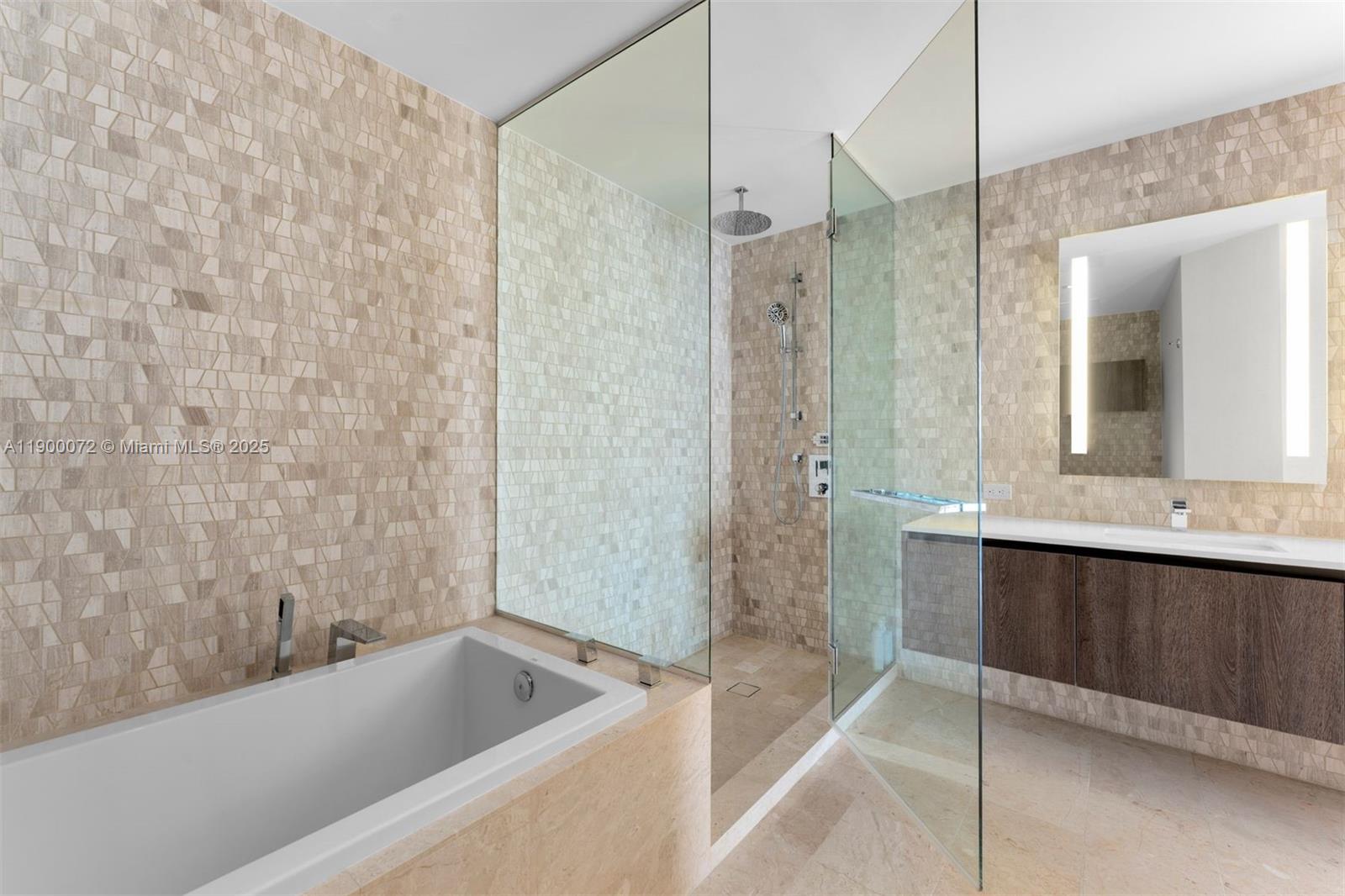 image Rise Condominium20