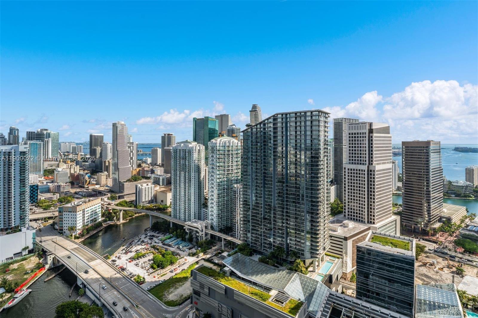 image Rise Condominium25