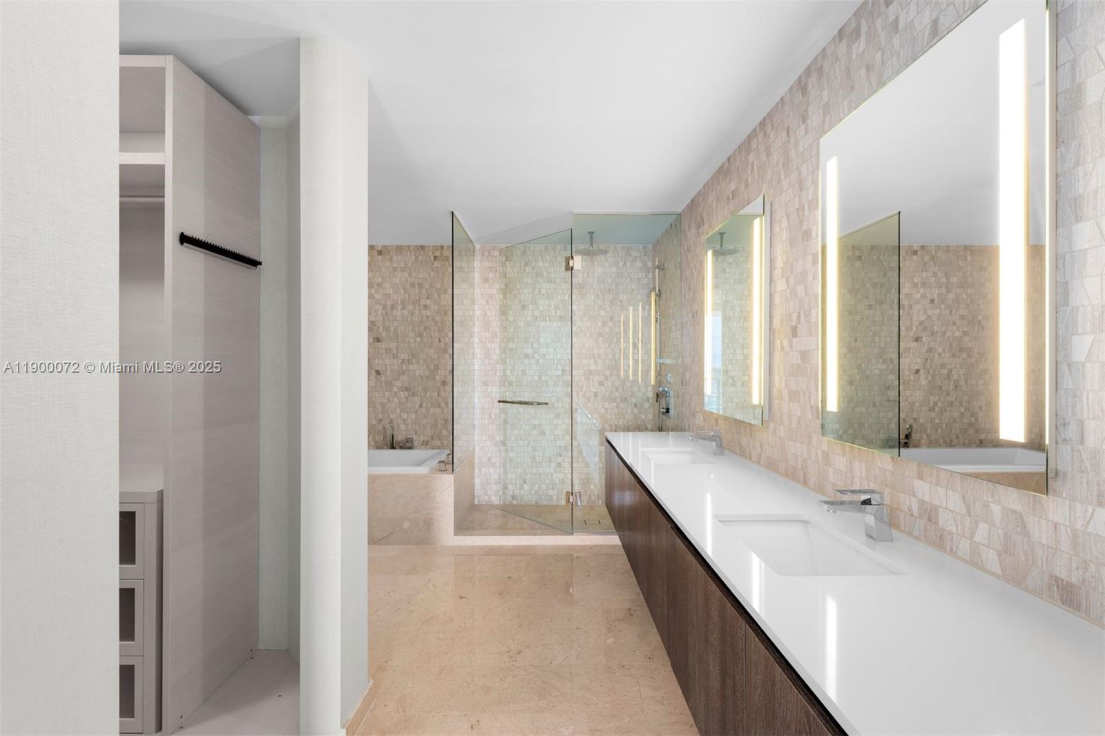 image Rise Condominium4