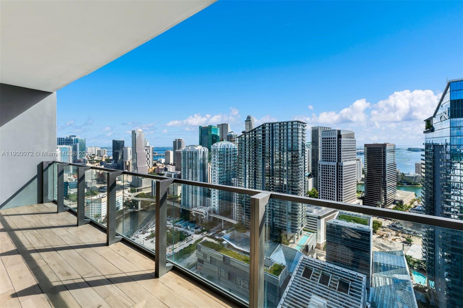 image Rise Condominium6