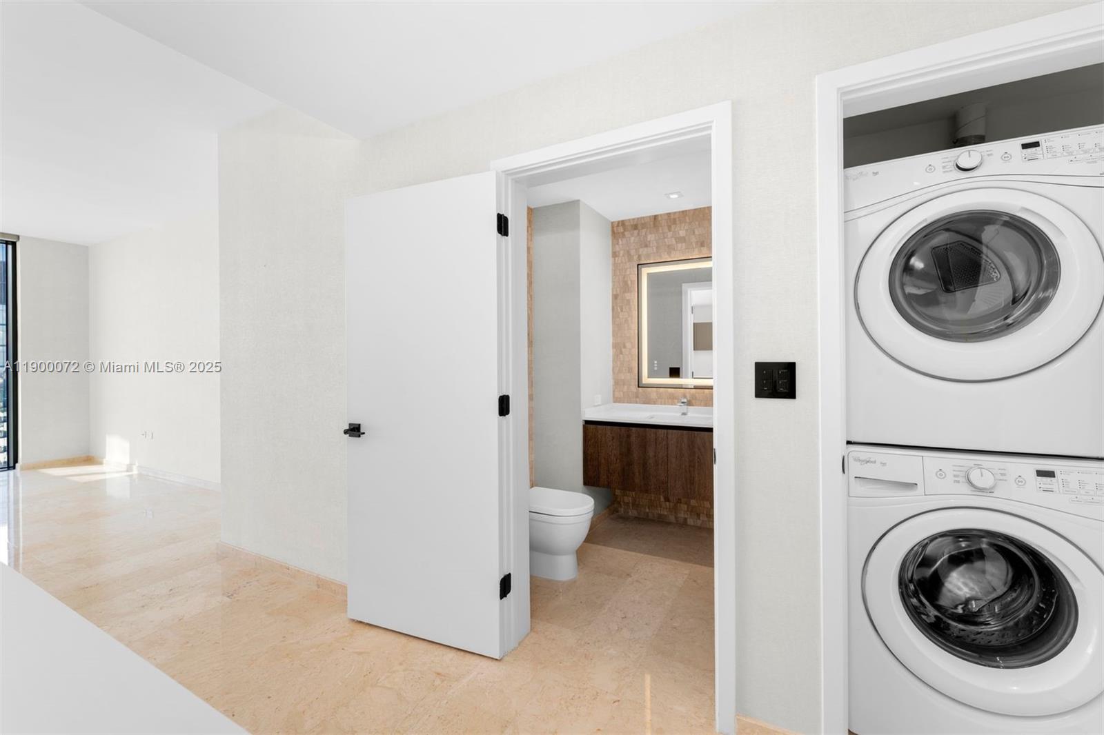 image Rise Condominium7