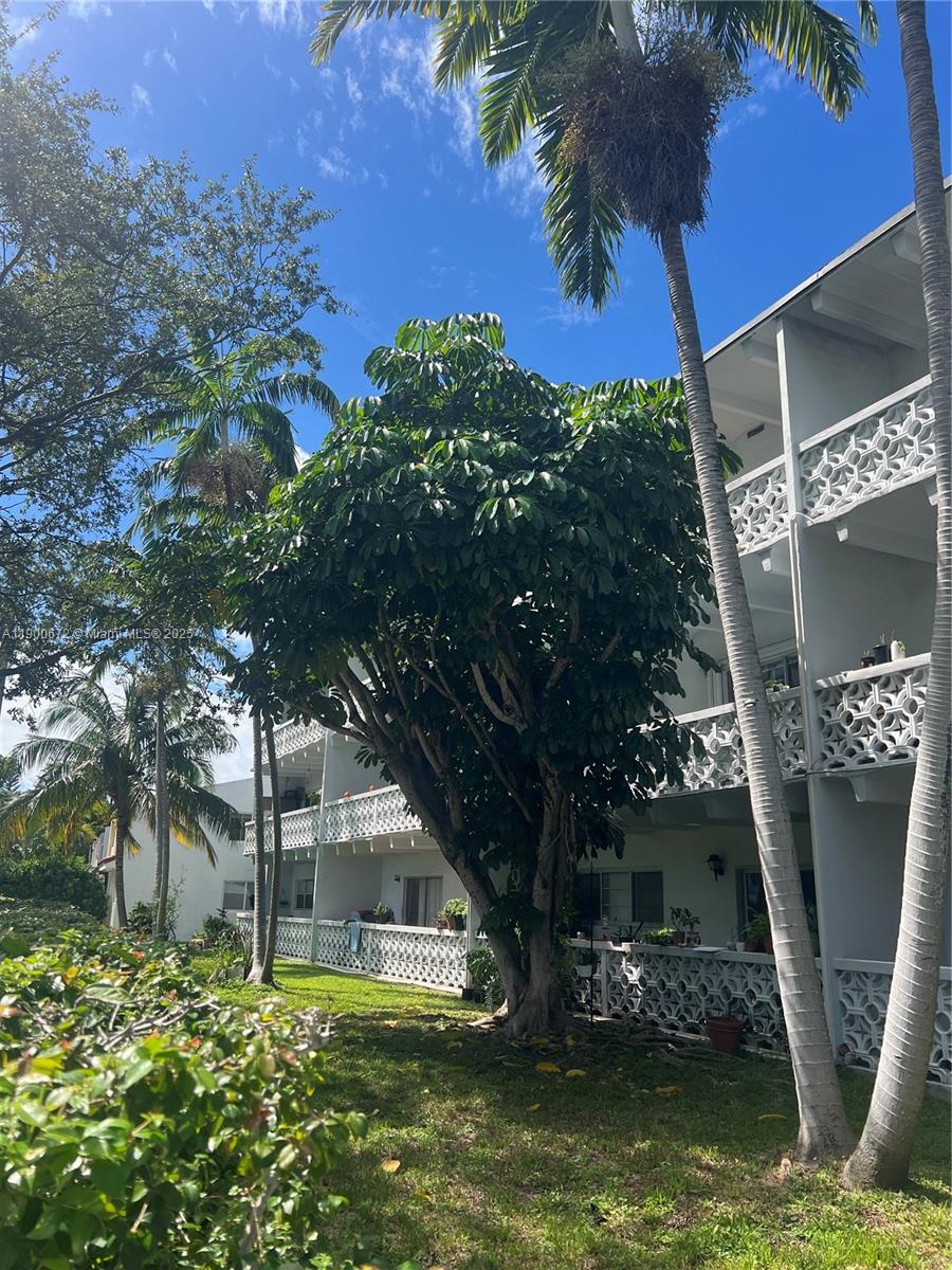 2005 Sans Souci Blvd #303