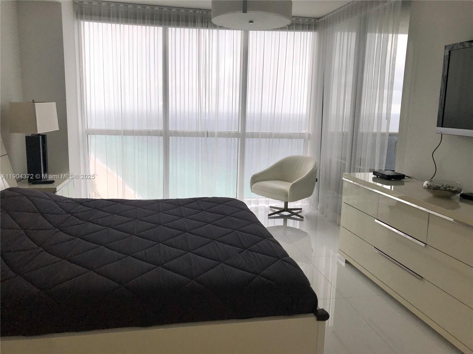 18201 Collins Ave #5104 Sunny Isles Beach, FL 33160