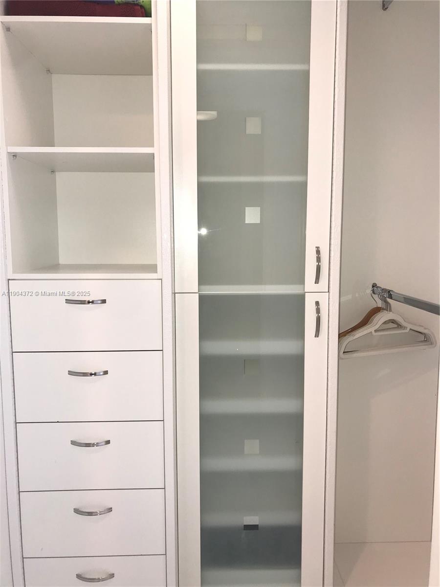 18201 Collins Ave #5104 Sunny Isles Beach, FL 33160