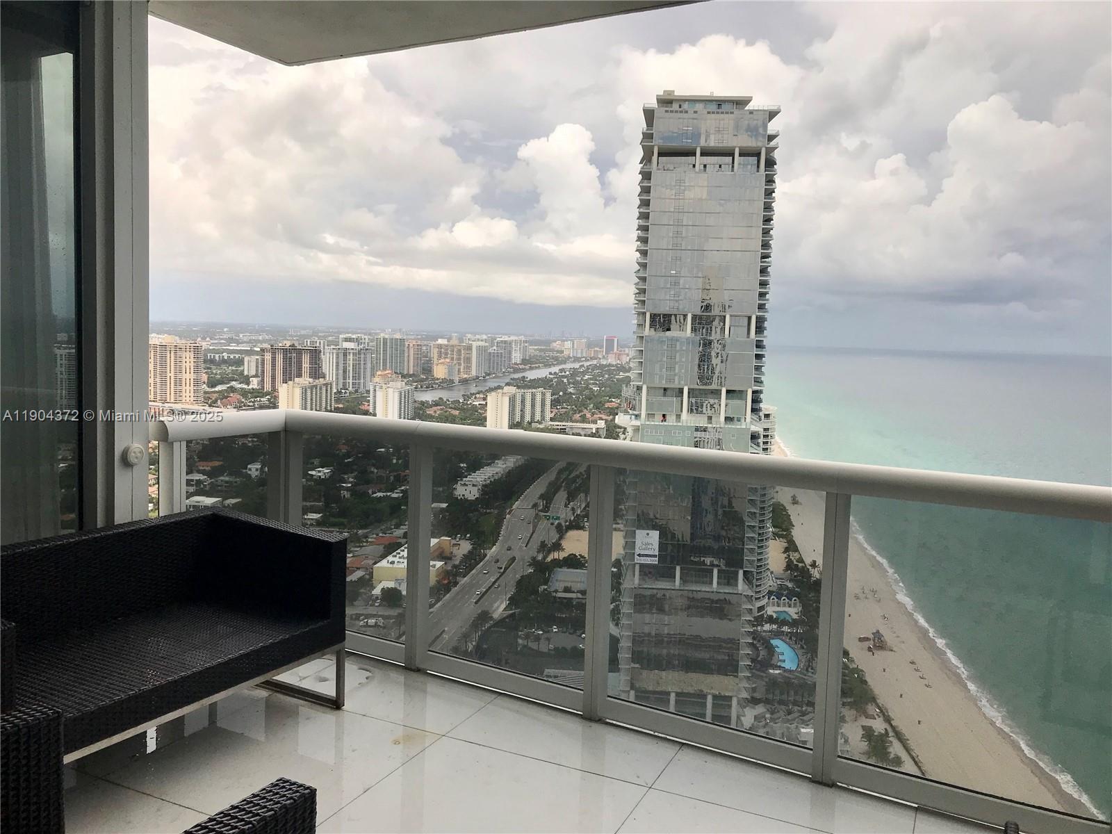 18201 Collins Ave #5104 Sunny Isles Beach, FL 33160