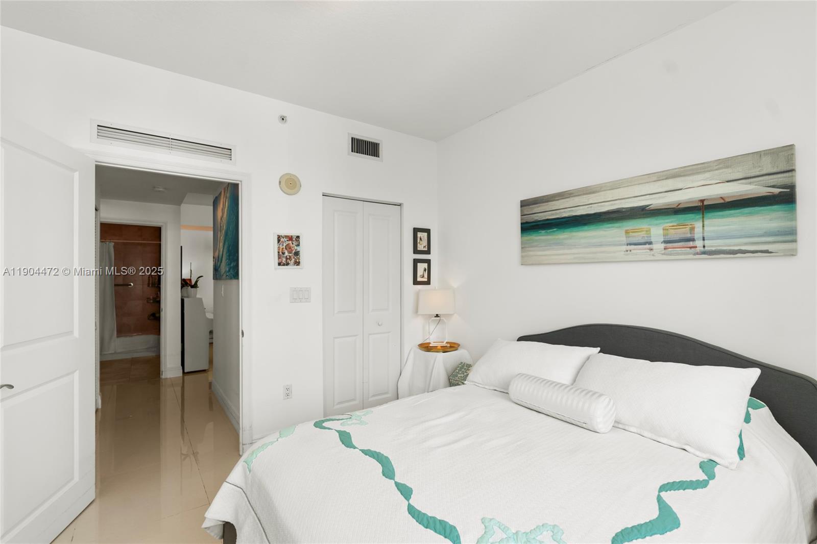 image 360 Condominium18