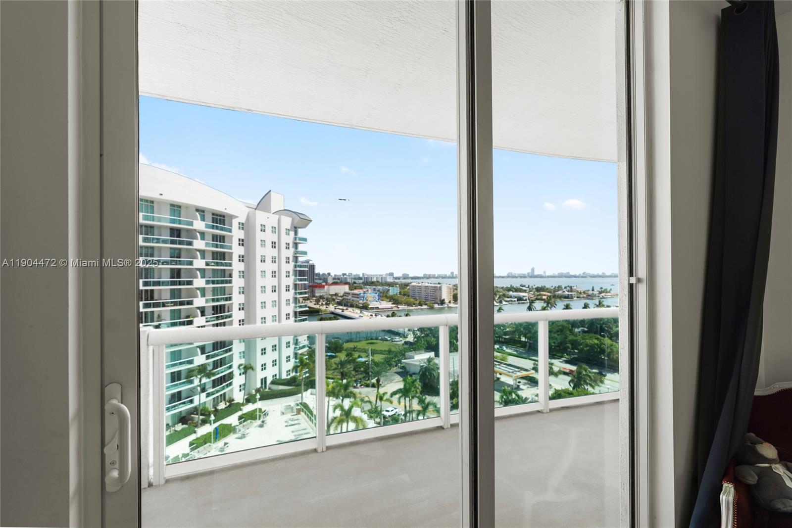 image 360 Condominium26