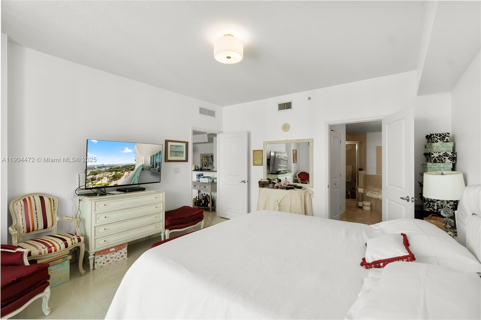 image 360 Condominium27