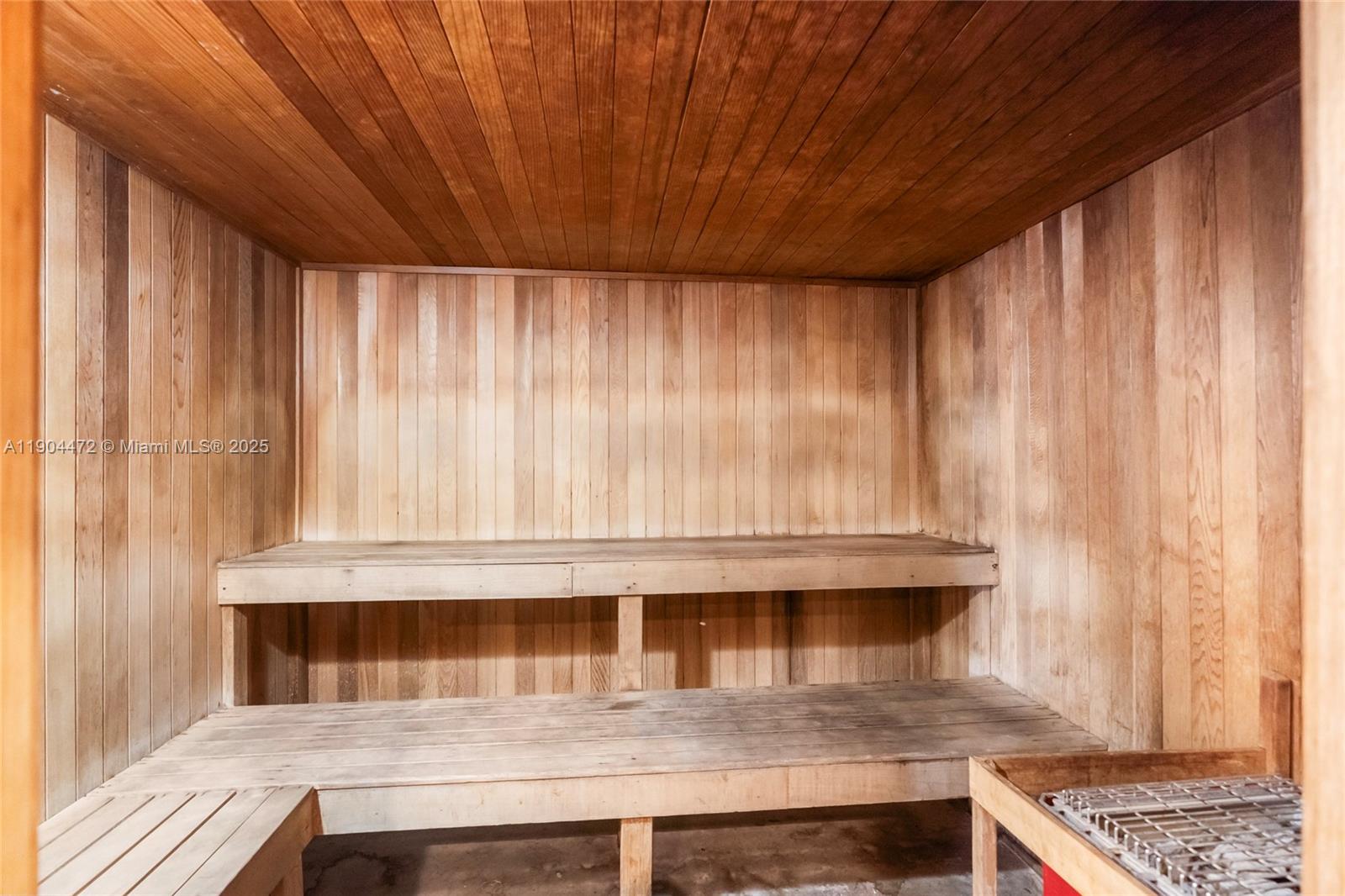 image 360 Condominium33