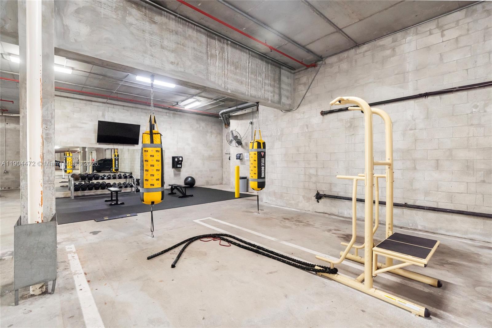 image 360 Condominium34