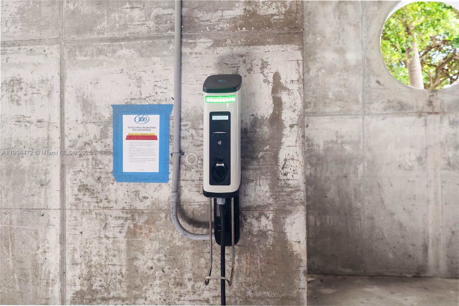 image 360 Condominium36