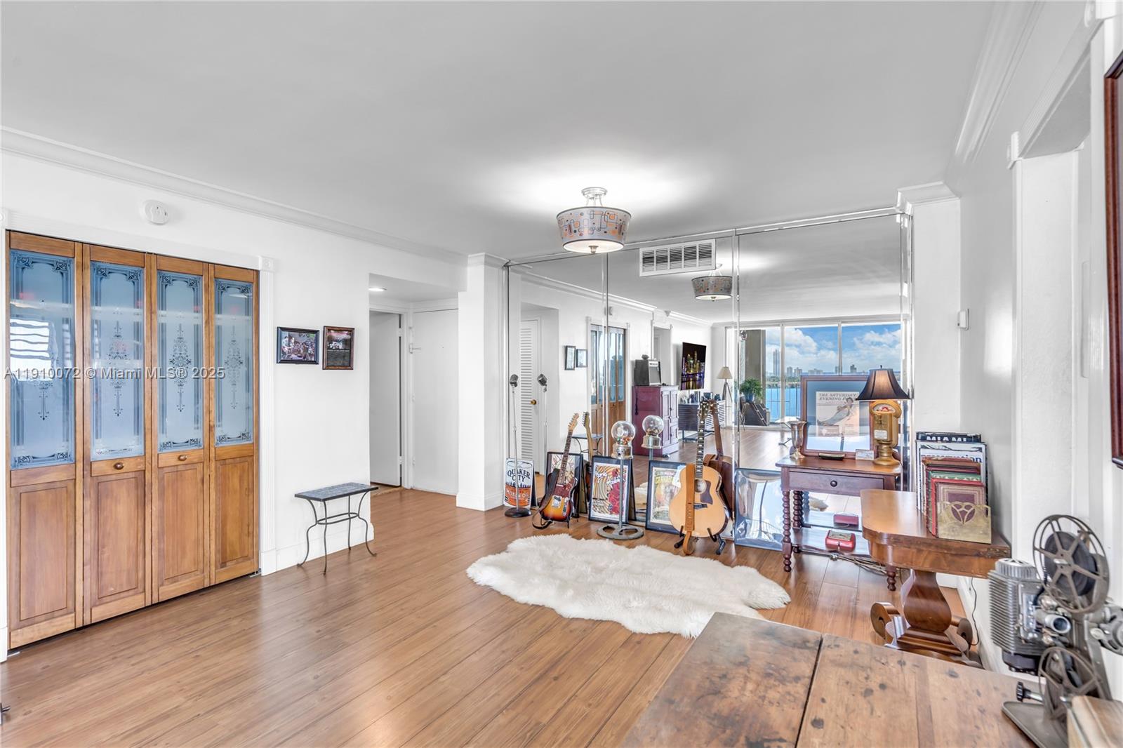 1865 79th St Cswy #PHI North Bay Village, FL 33141