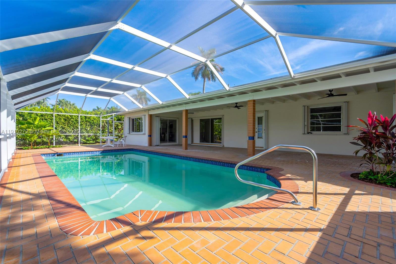 7021 SW 107th St Pinecrest, FL 33156