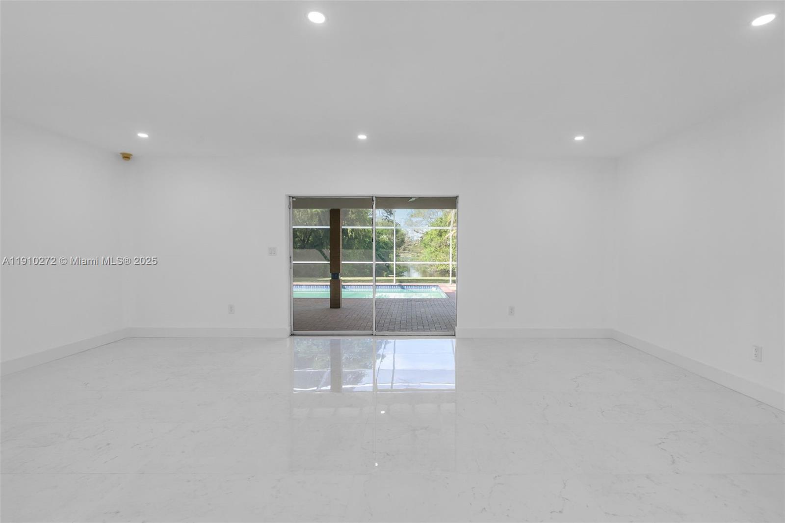 7021 SW 107th St Pinecrest, FL 33156