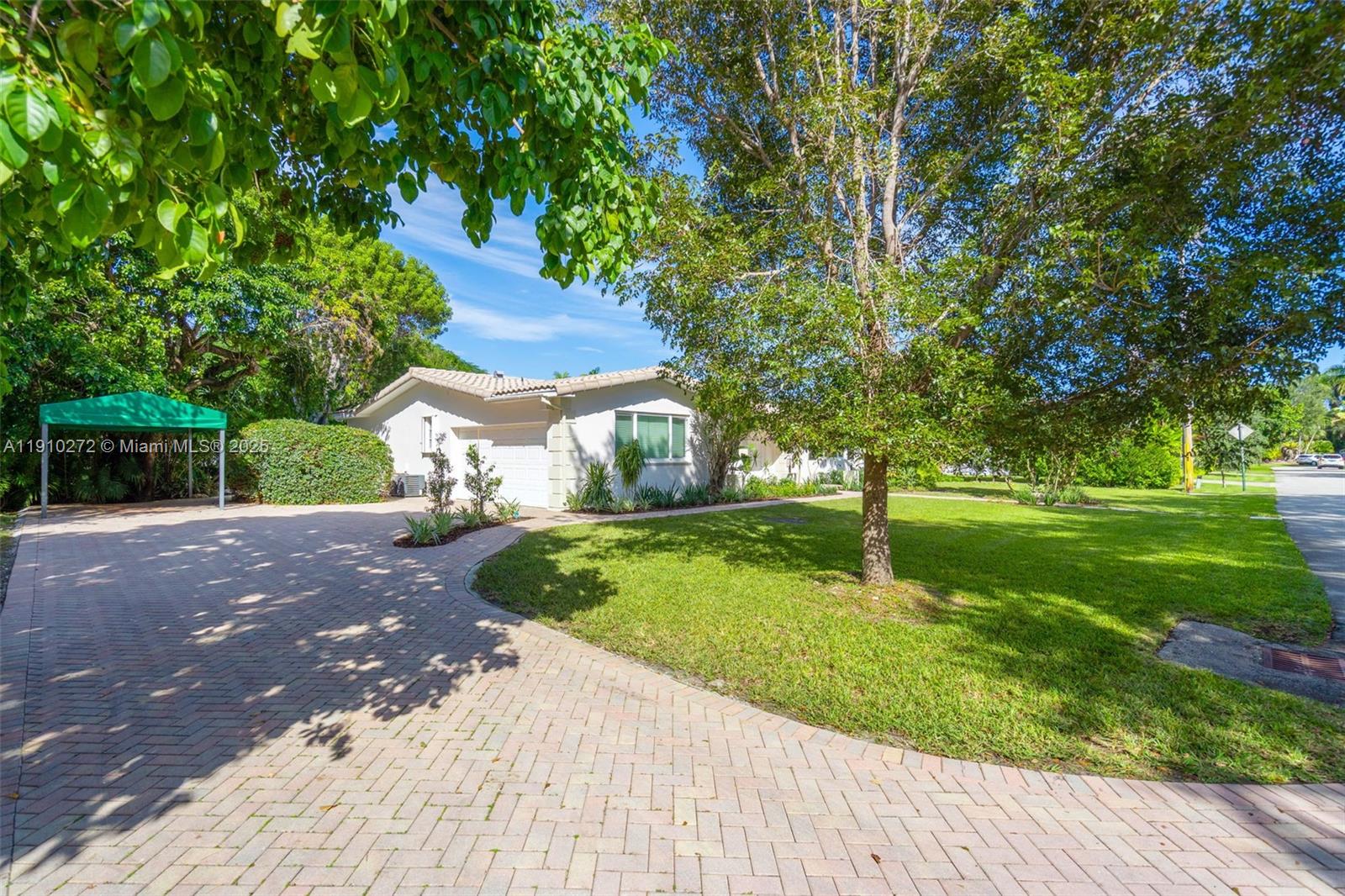 7021 SW 107th St Pinecrest, FL 33156