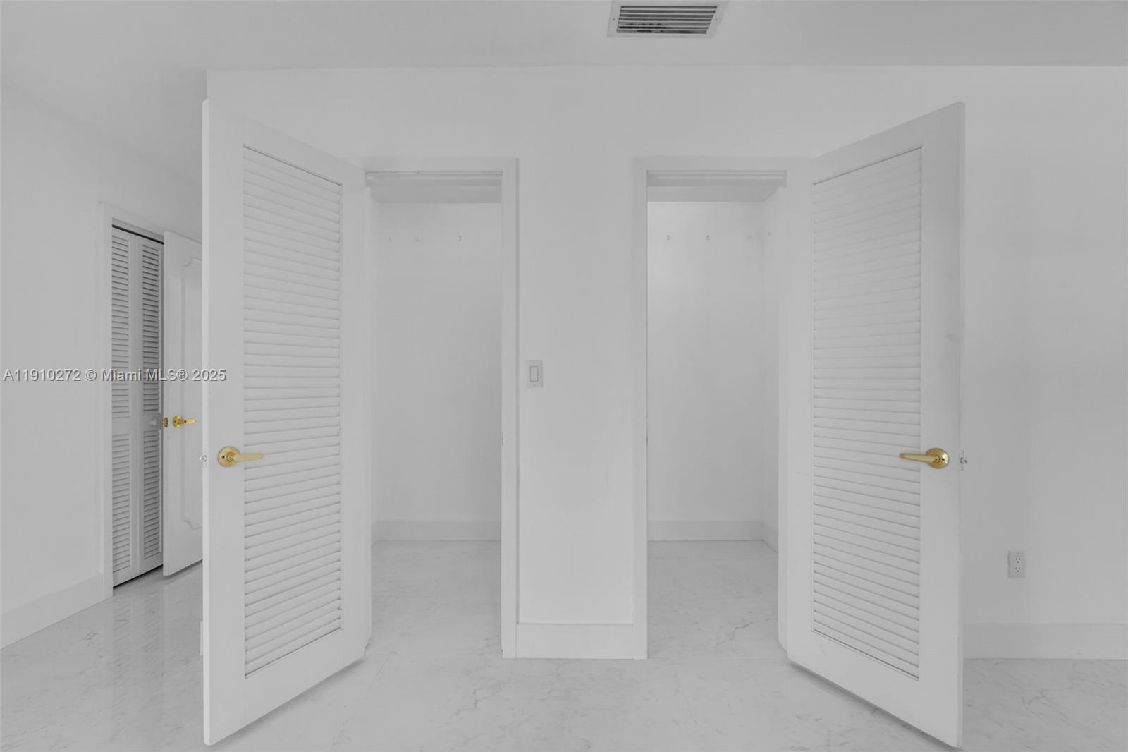 7021 SW 107th St Pinecrest, FL 33156