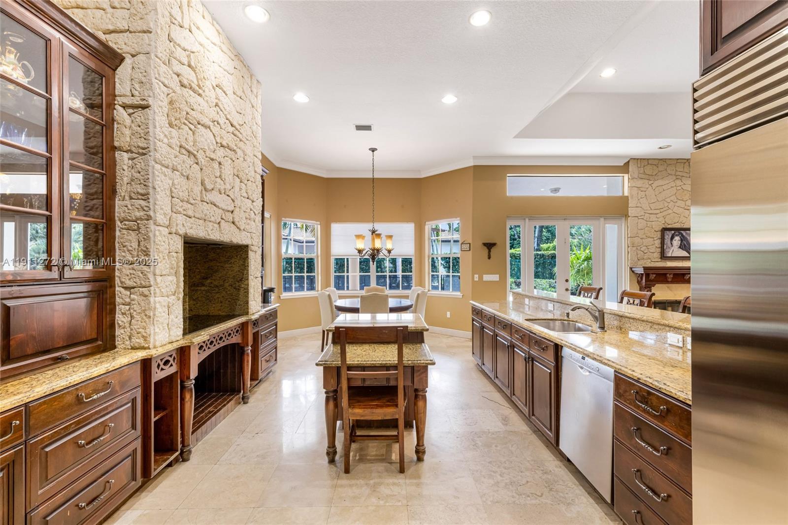 7250 SW 99th St Pinecrest, FL 33156