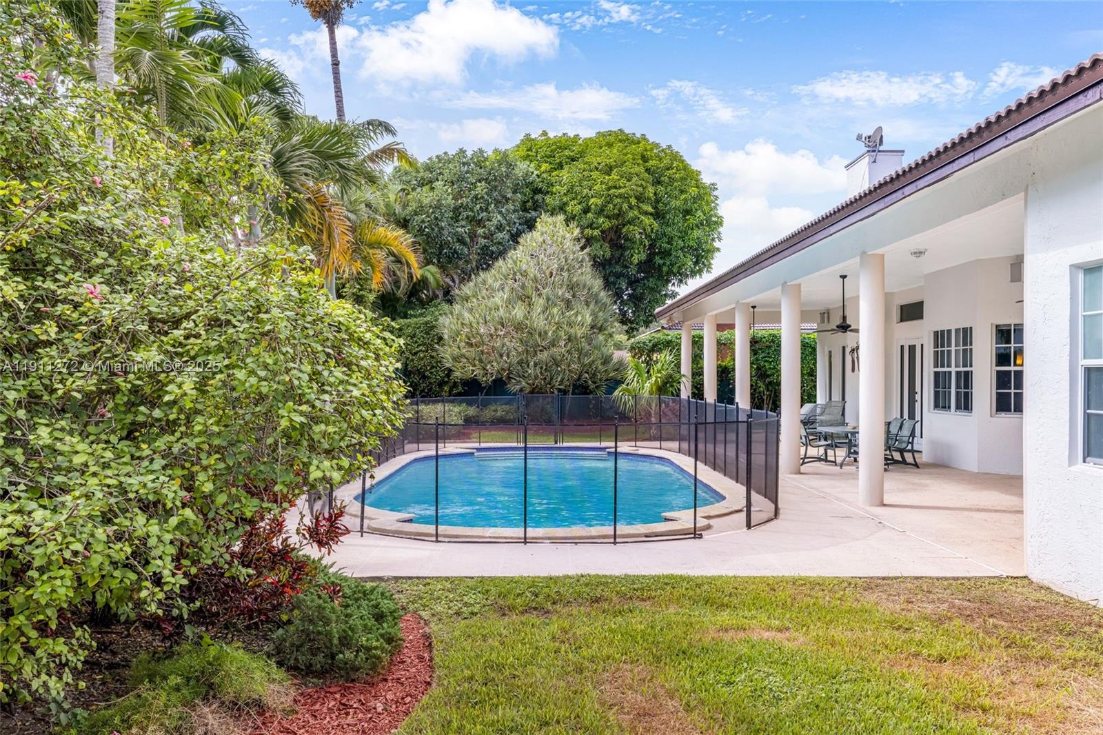 7250 SW 99th St Pinecrest, FL 33156