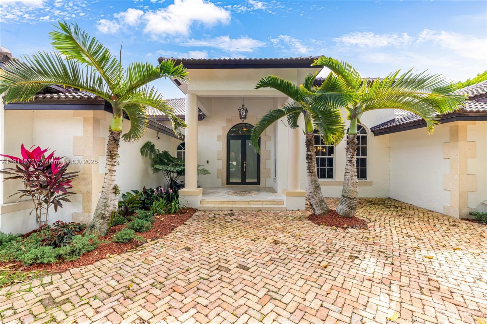 7250 SW 99th St Pinecrest, FL 33156