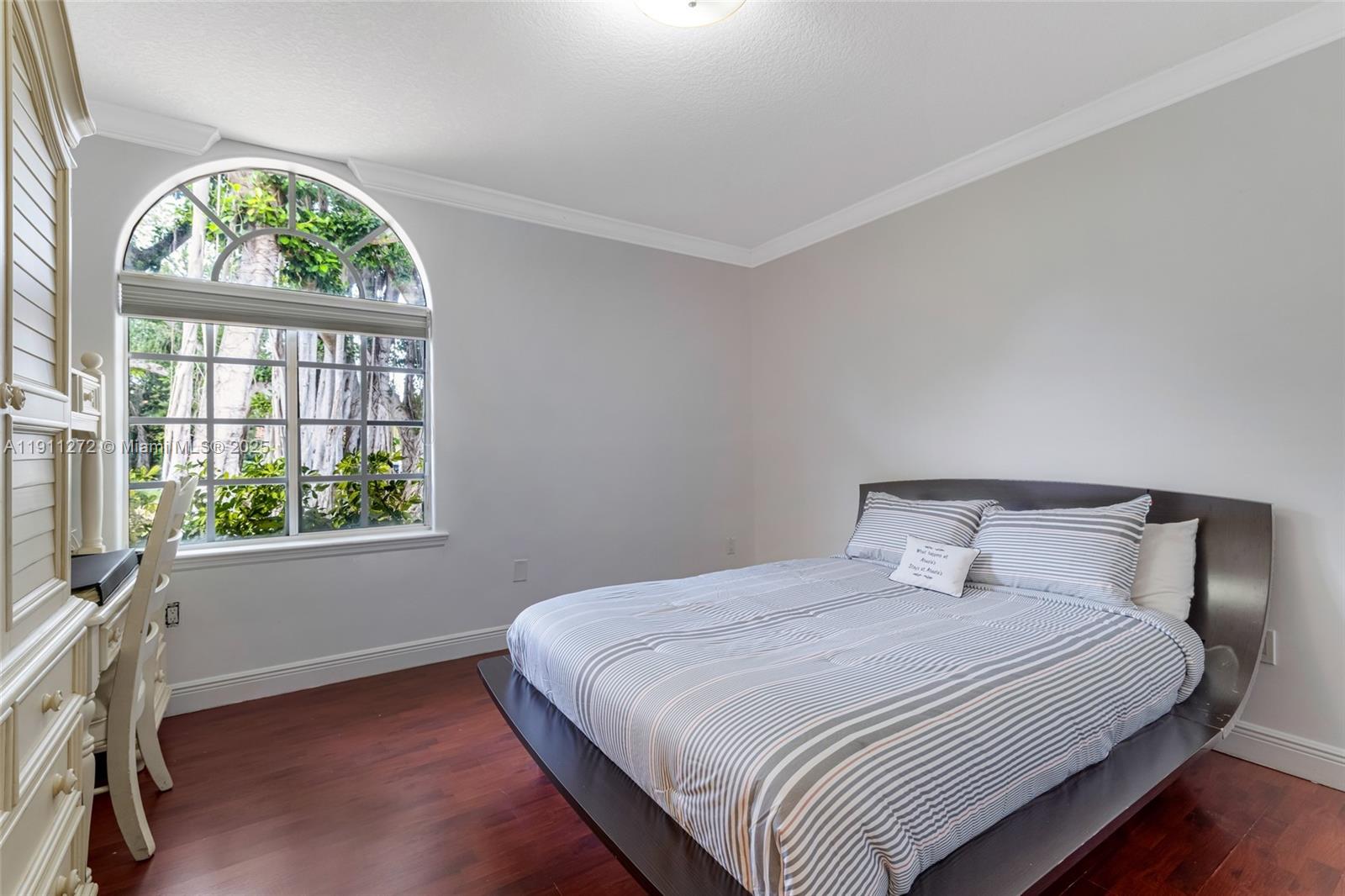 7250 SW 99th St Pinecrest, FL 33156