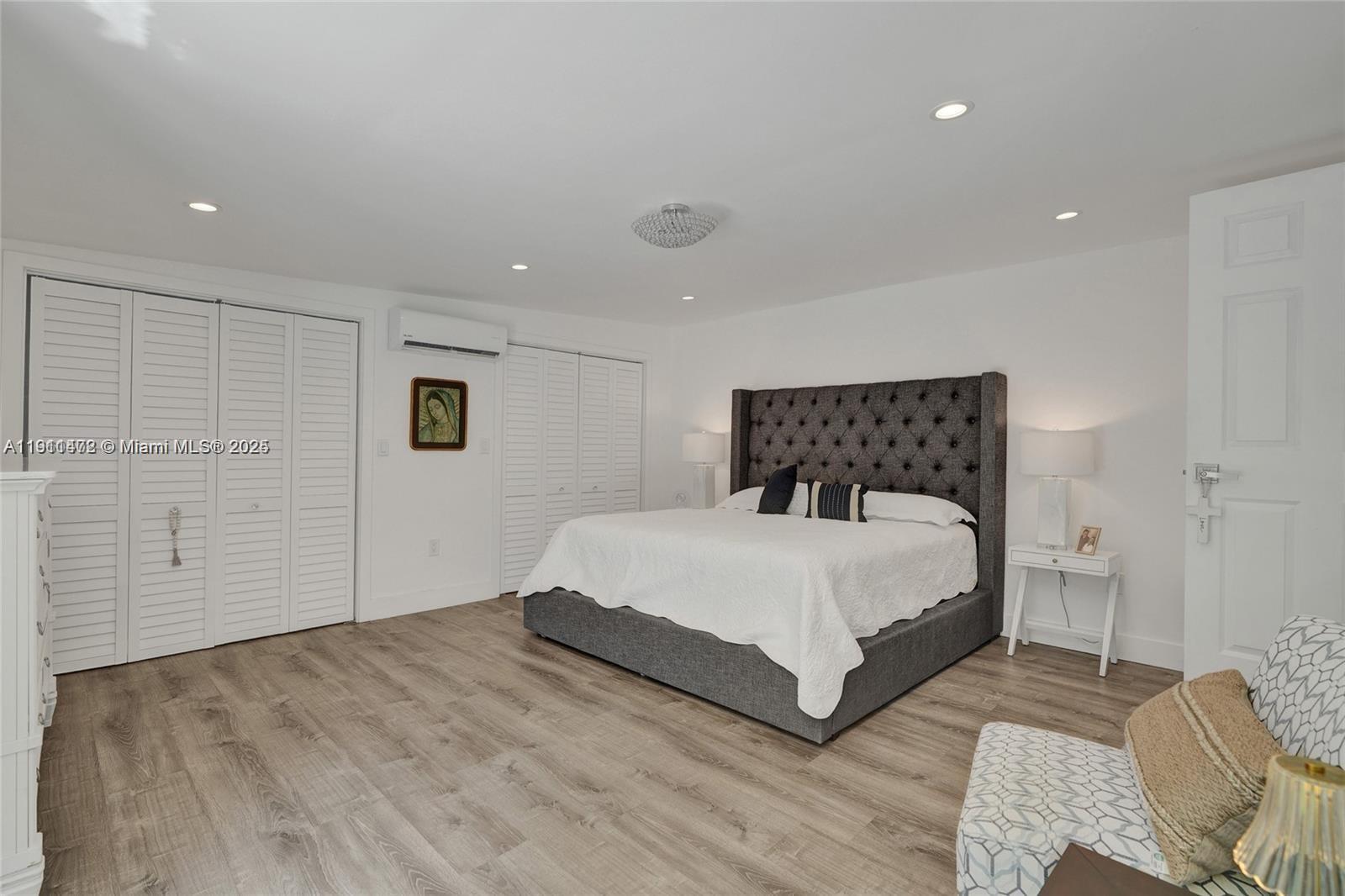 1910 N Hibiscus Dr #1910 North Miami, FL 33181