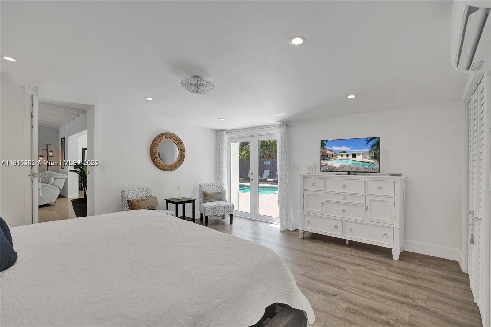 1910 N Hibiscus Dr #1910 North Miami, FL 33181