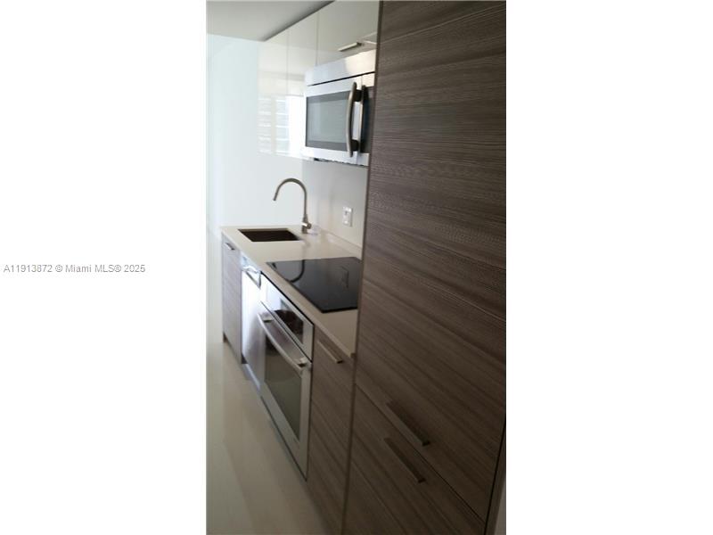 1300 Brickell Bay Dr #2400 Miami, FL 33131