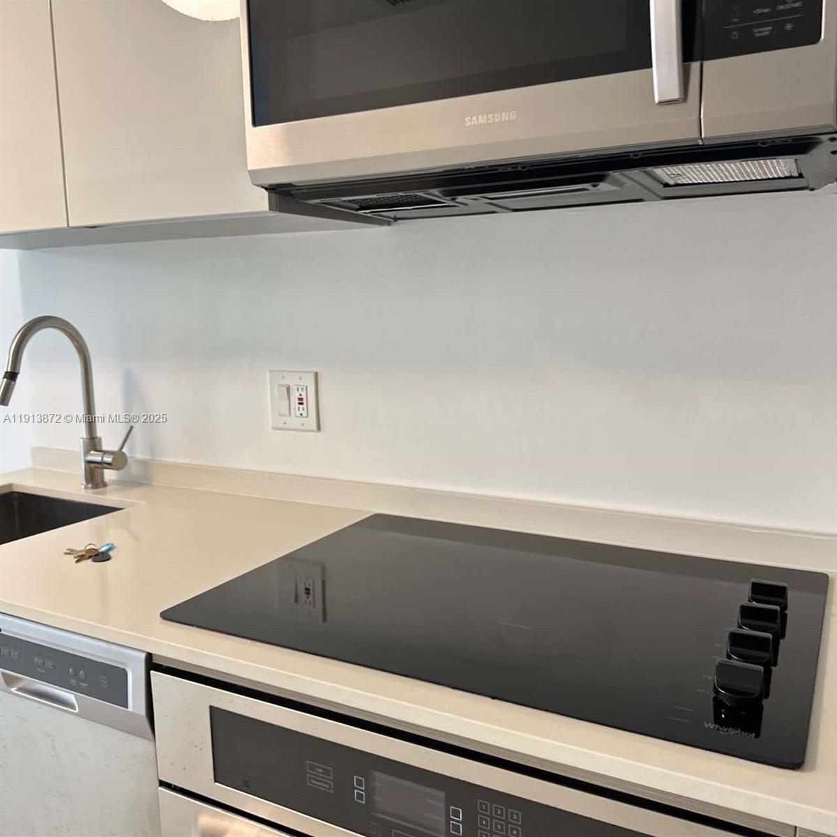 1300 Brickell Bay Dr #2400 Miami, FL 33131