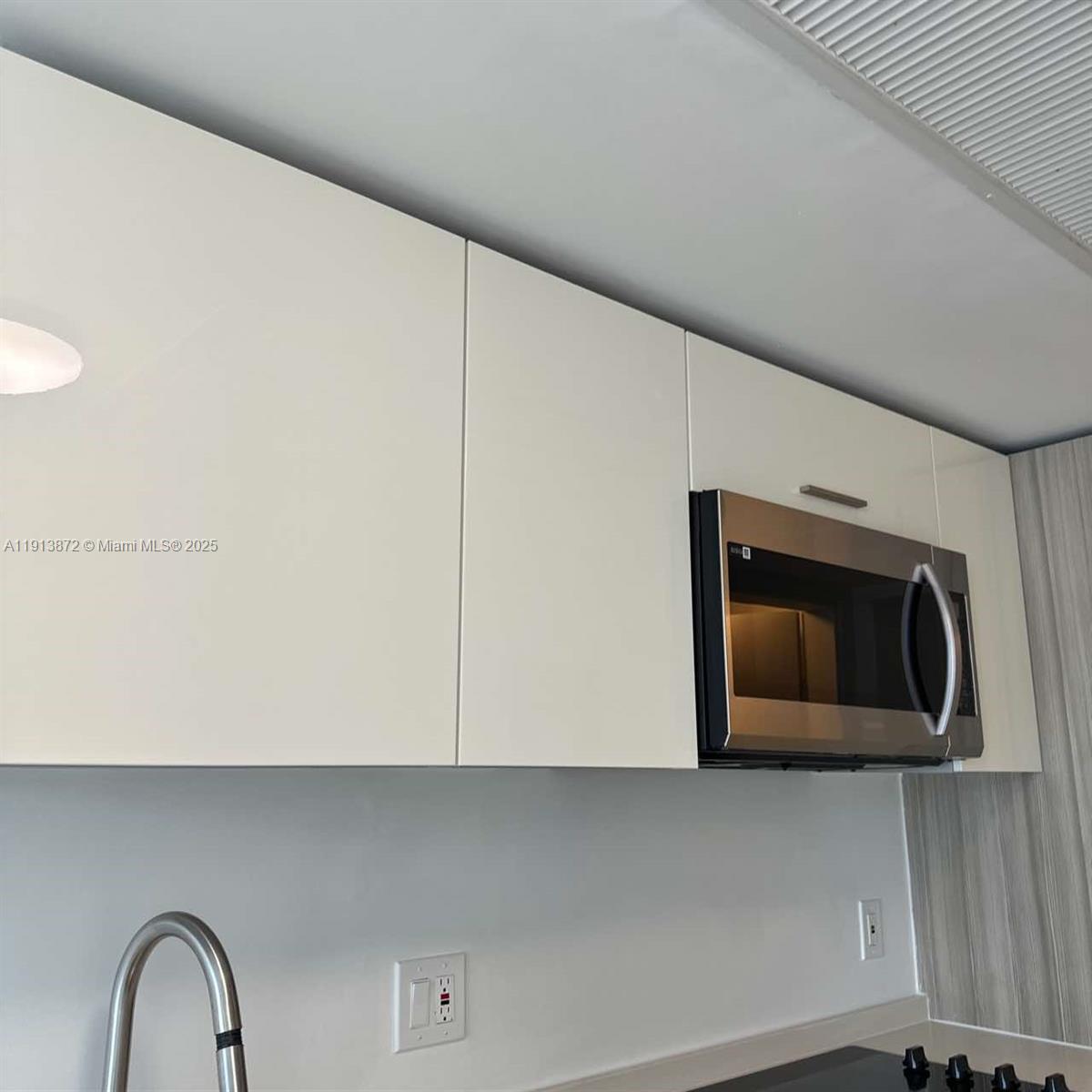 1300 Brickell Bay Dr #2400 Miami, FL 33131