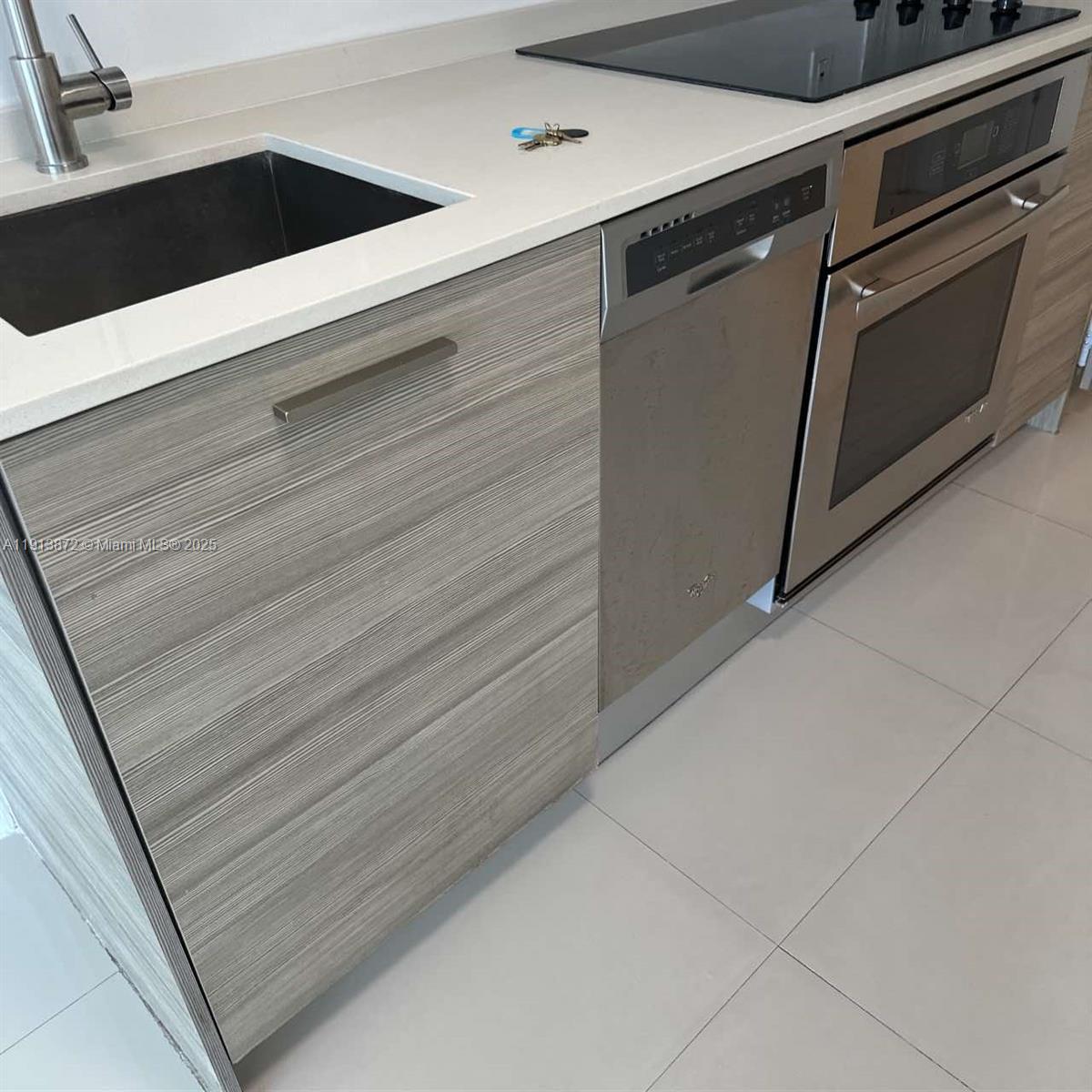 1300 Brickell Bay Dr #2400 Miami, FL 33131