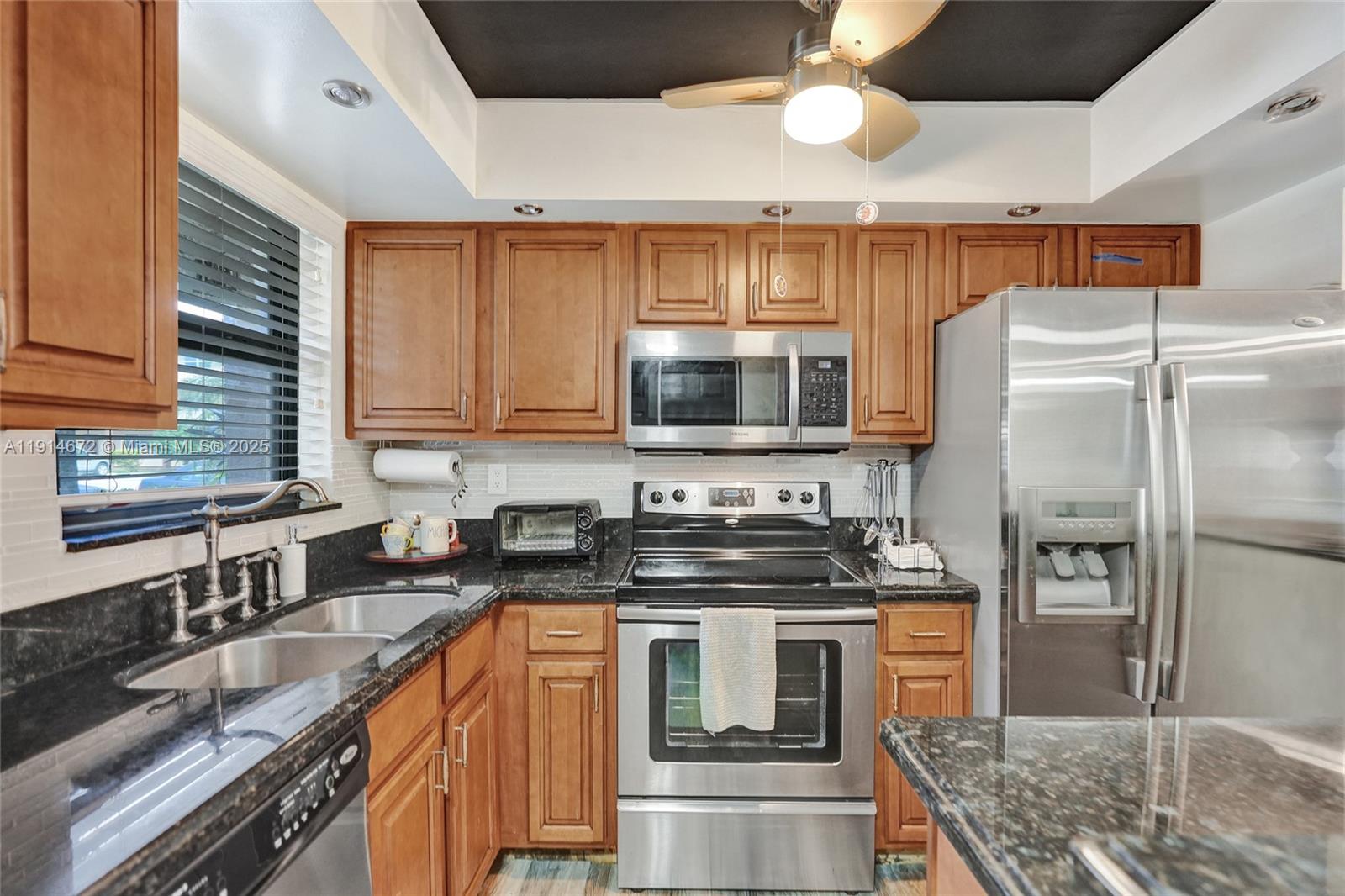 2780 N Pine Is Rd #112