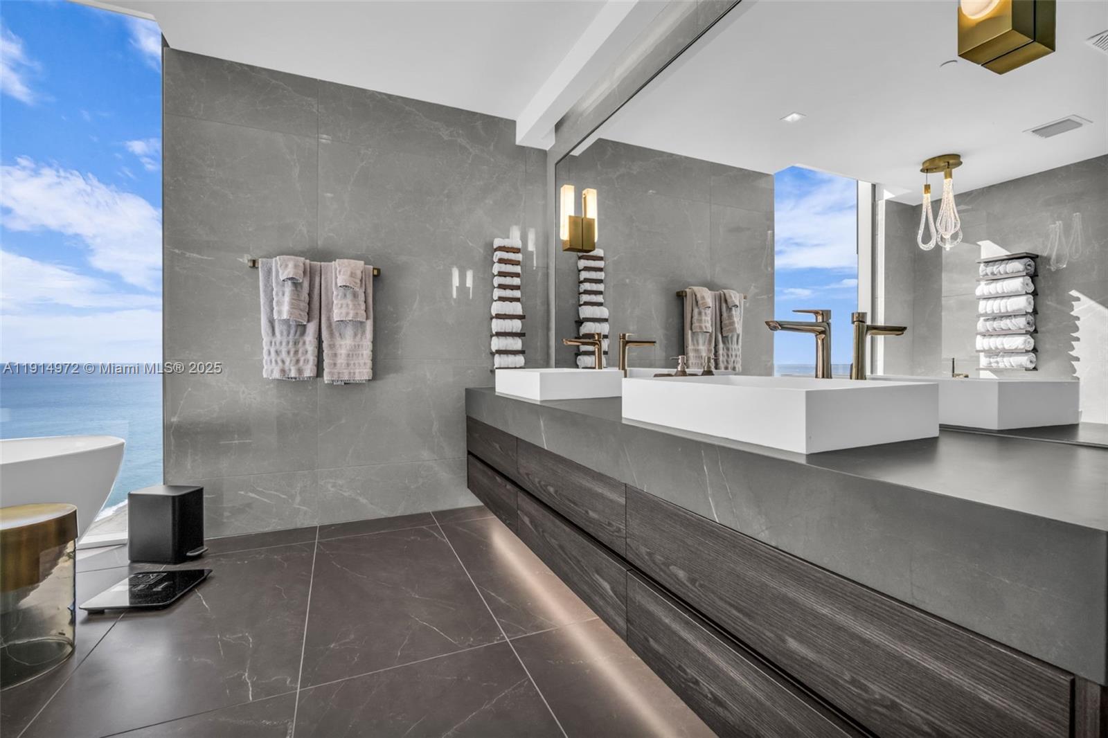 1116 N Ocean Blvd #MPH01 Pompano Beach, FL 33062