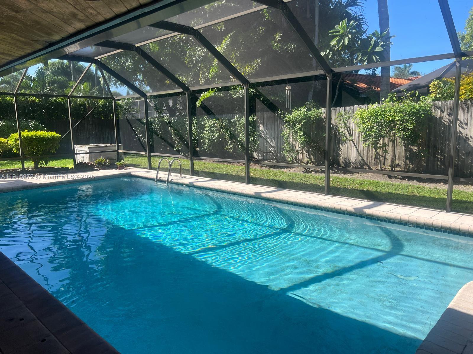 15804 SW 82nd Ct Palmetto Bay, FL 33157