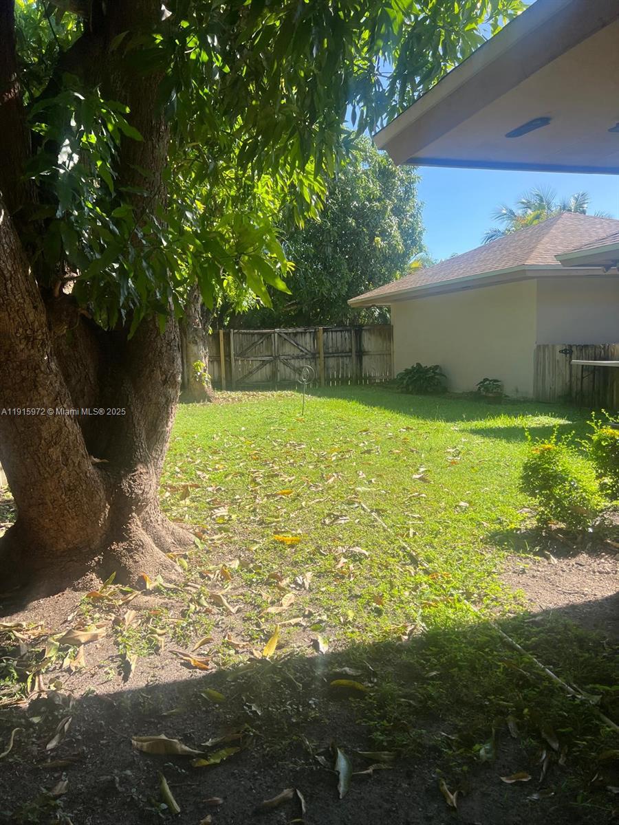 15804 SW 82nd Ct Palmetto Bay, FL 33157