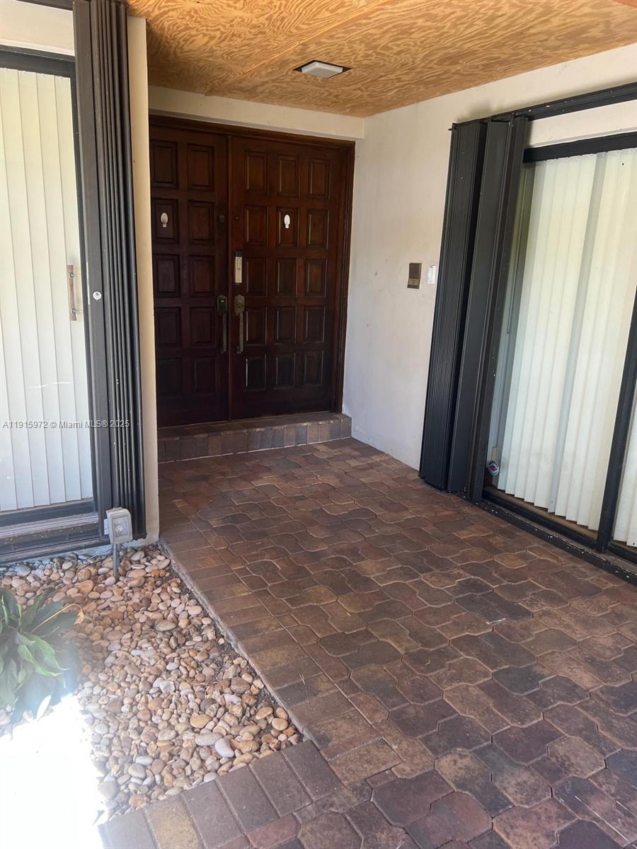 15804 SW 82nd Ct Palmetto Bay, FL 33157