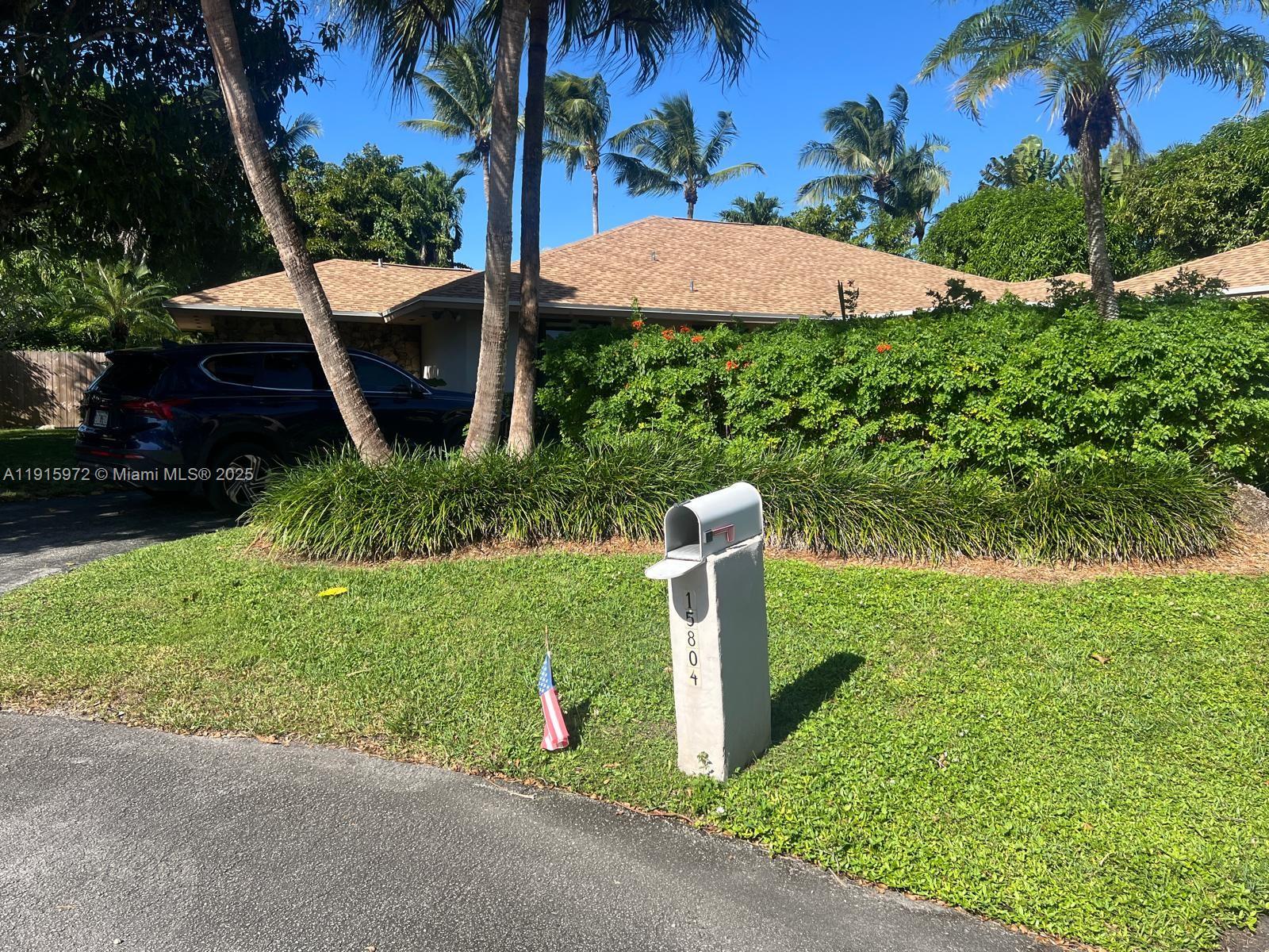 15804 SW 82nd Ct Palmetto Bay, FL 33157