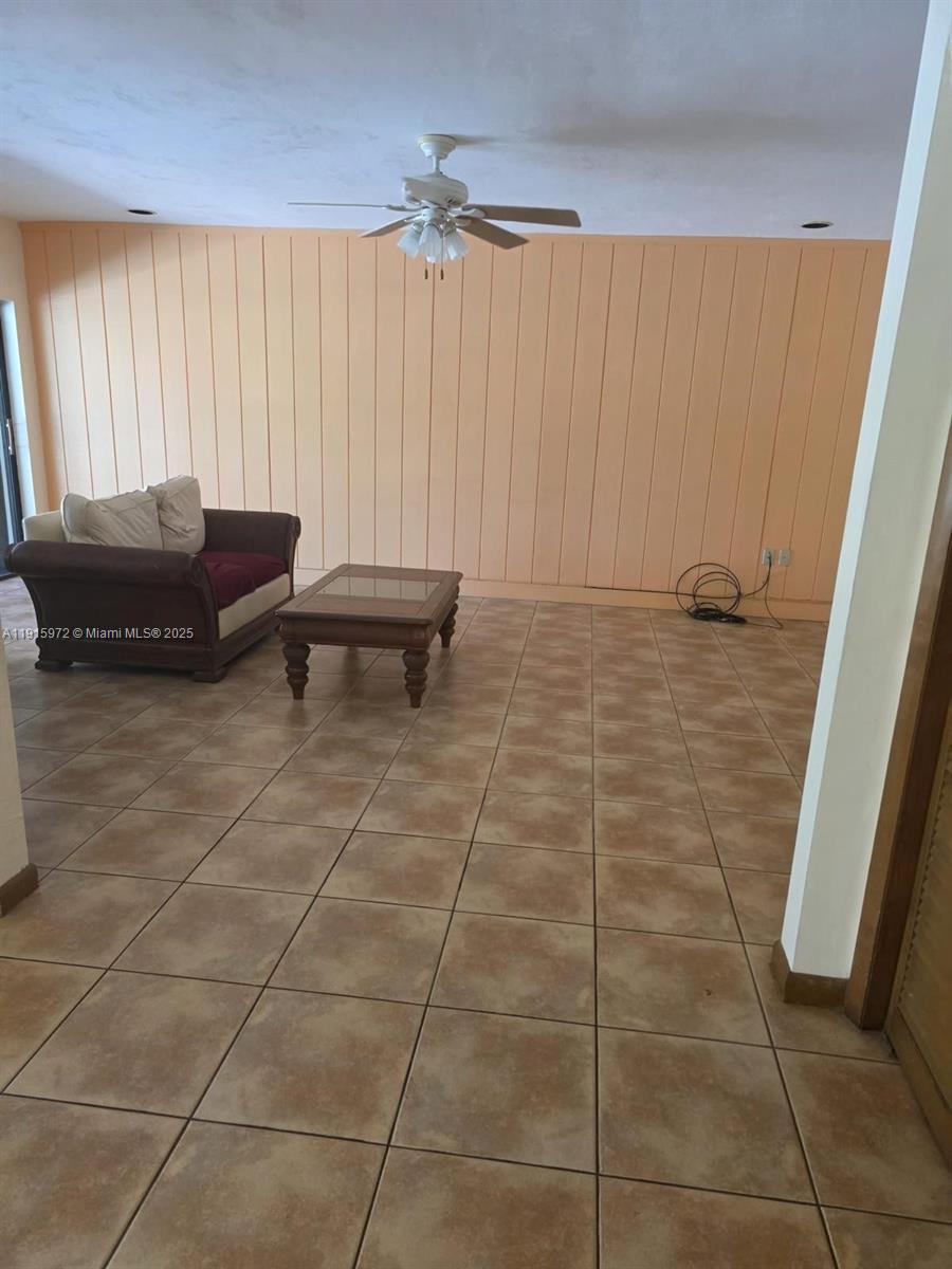 15804 SW 82nd Ct Palmetto Bay, FL 33157