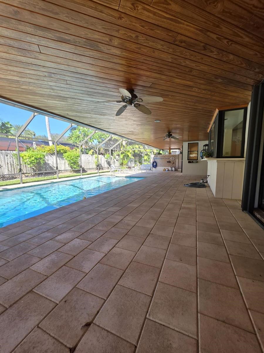 15804 SW 82nd Ct Palmetto Bay, FL 33157