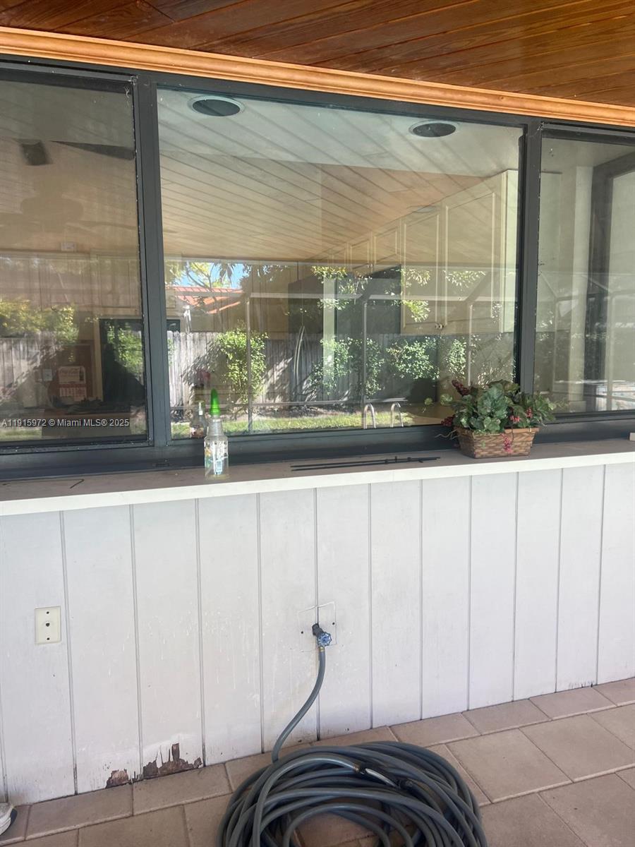 15804 SW 82nd Ct Palmetto Bay, FL 33157