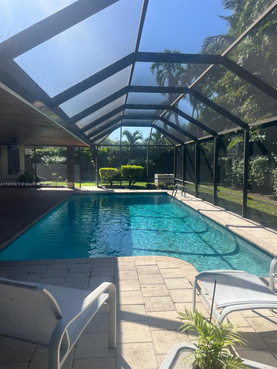 15804 SW 82nd Ct Palmetto Bay, FL 33157