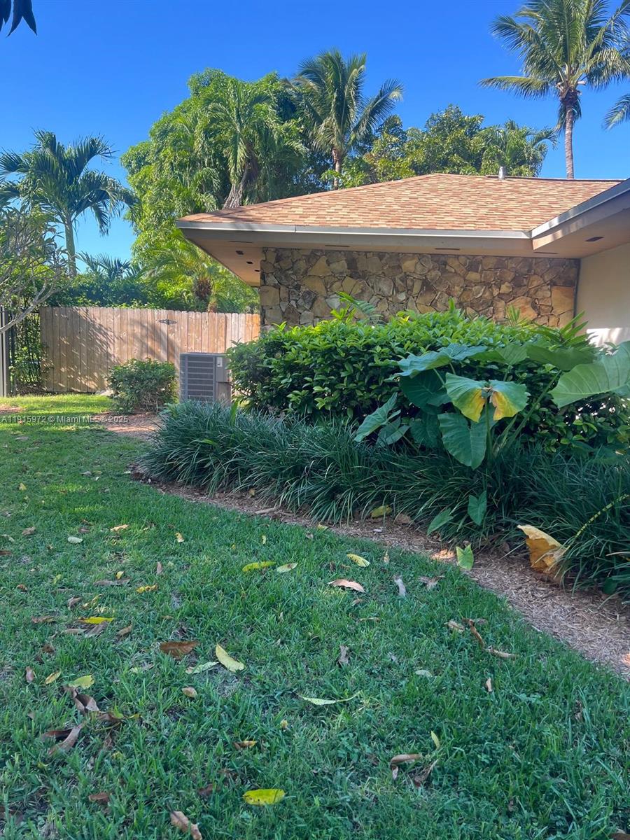 15804 SW 82nd Ct Palmetto Bay, FL 33157