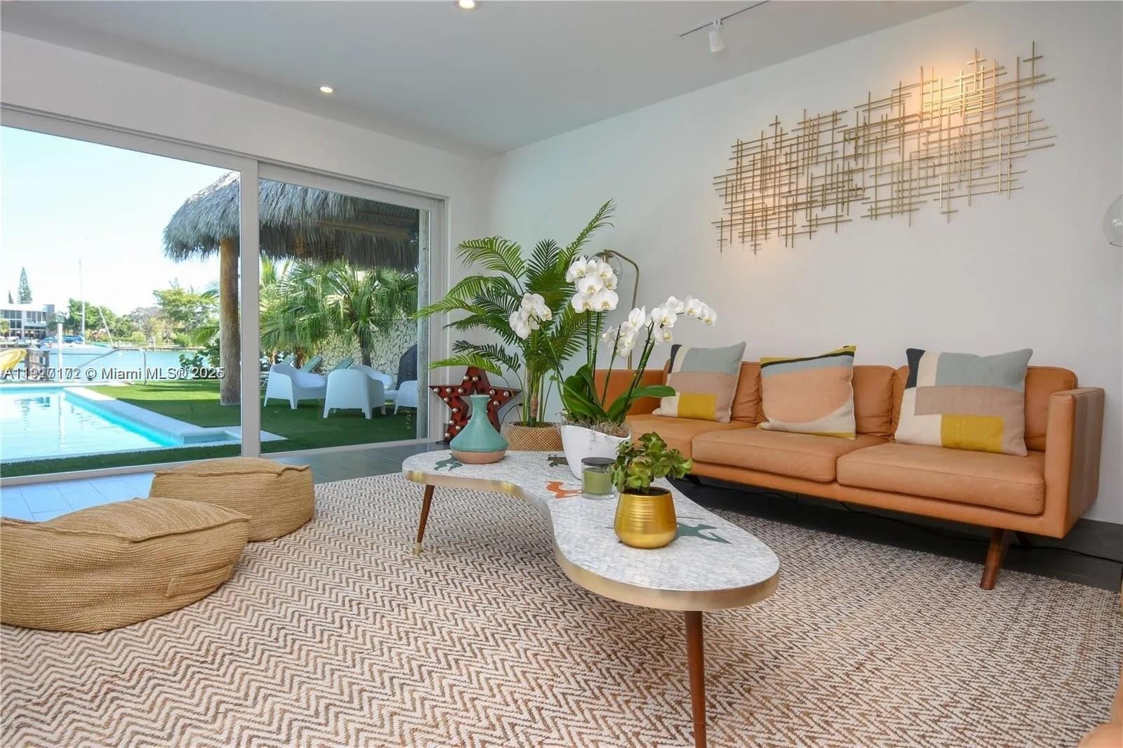 641 86th St #N/A Miami Beach, FL 33141