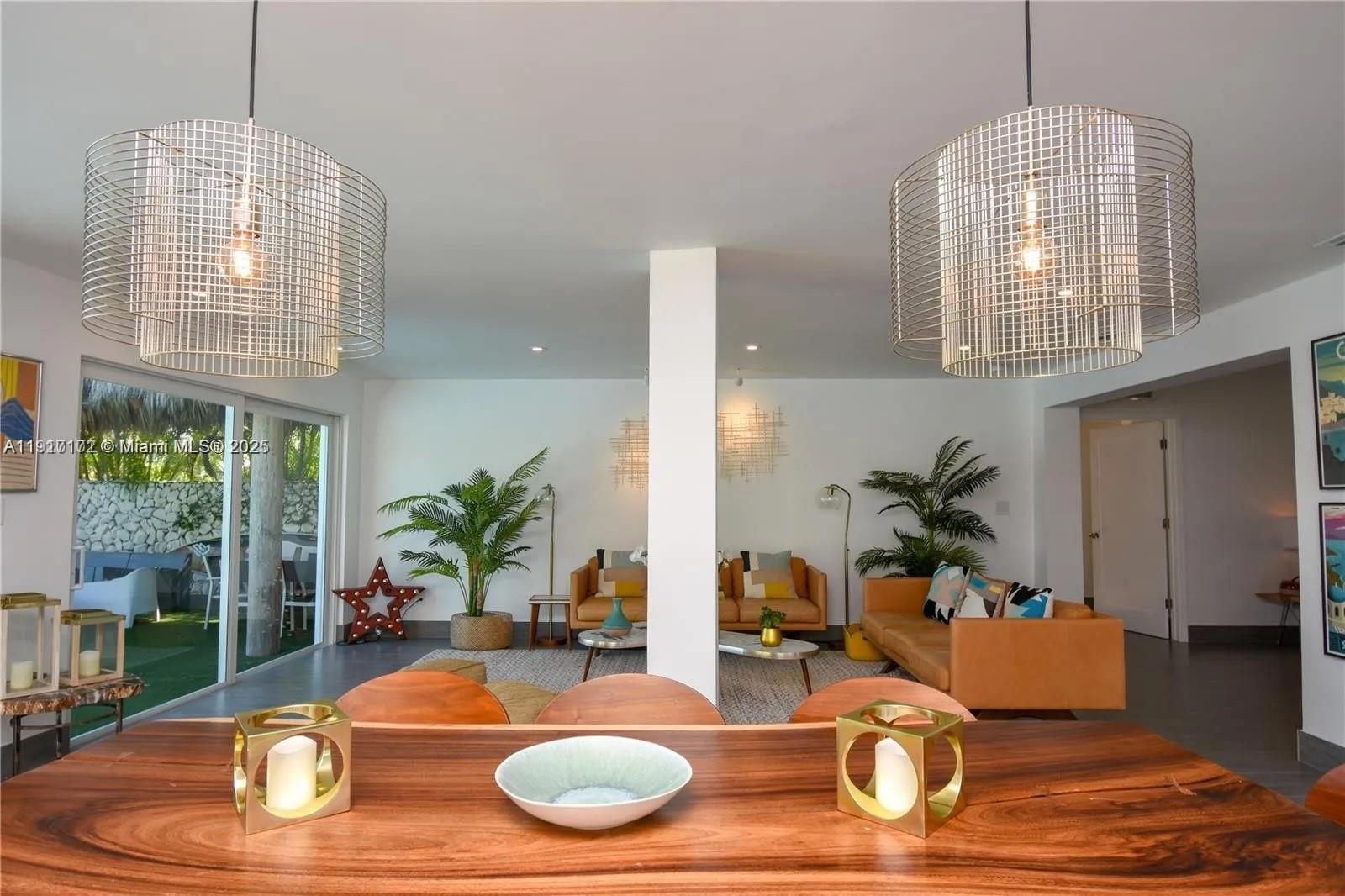 641 86th St #N/A Miami Beach, FL 33141