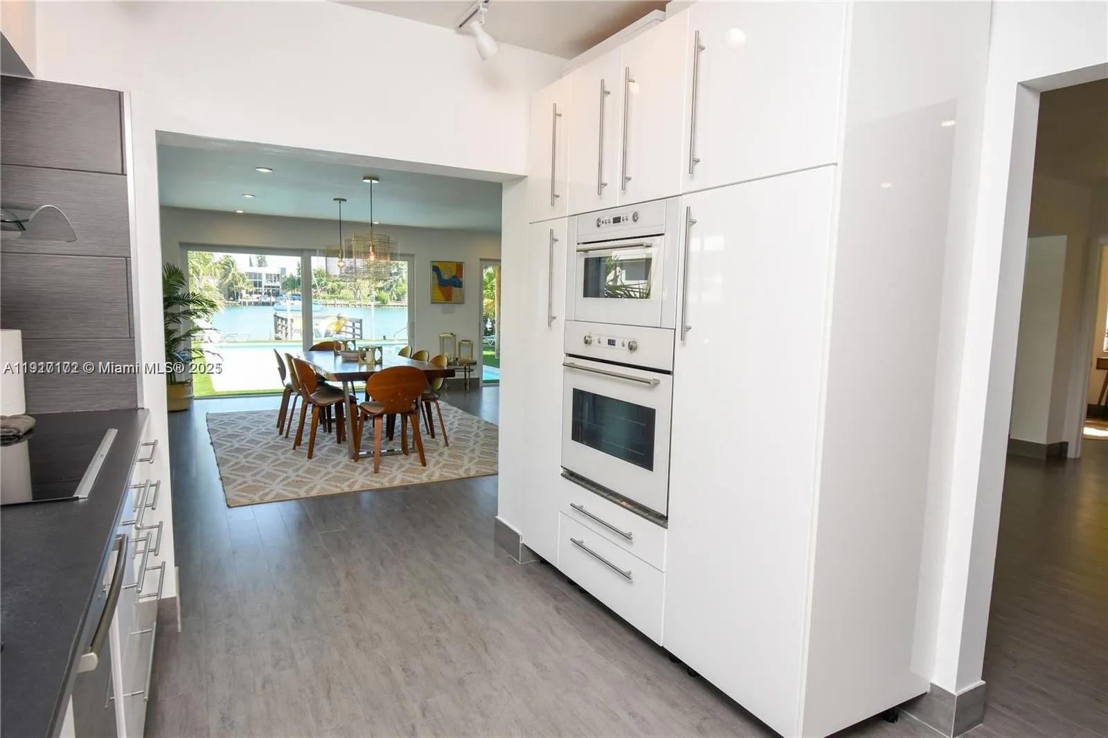 641 86th St #N/A Miami Beach, FL 33141