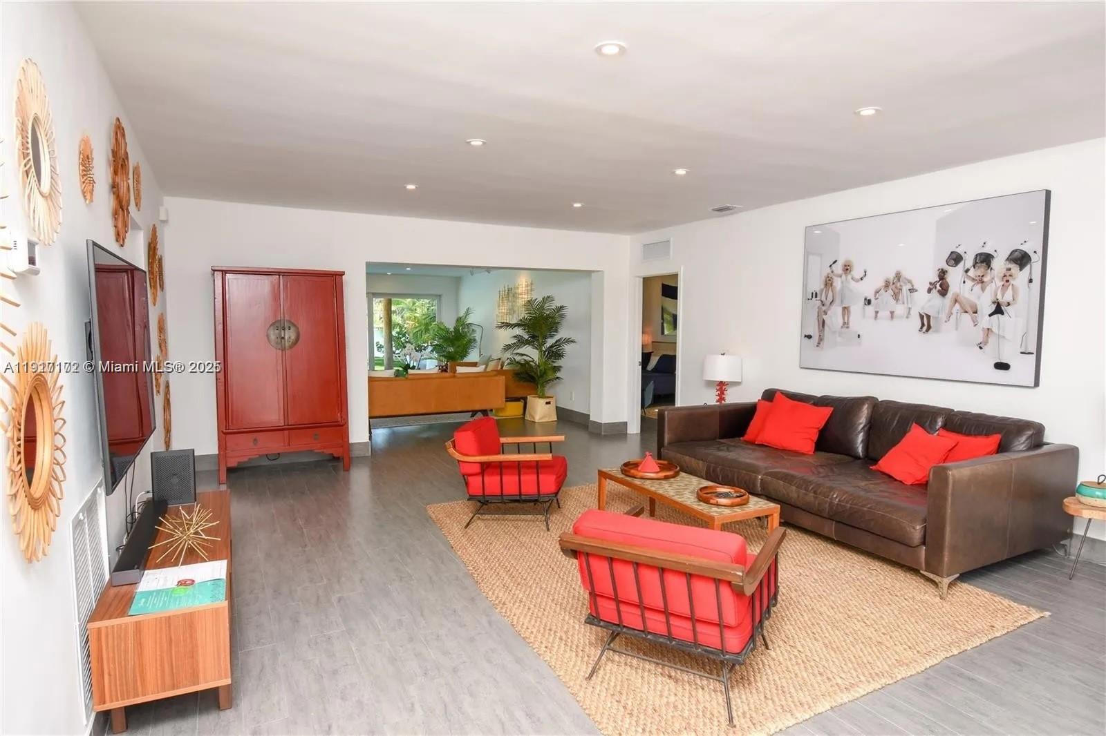 641 86th St #N/A Miami Beach, FL 33141