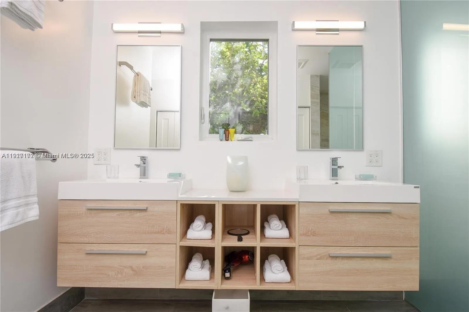 641 86th St #N/A Miami Beach, FL 33141