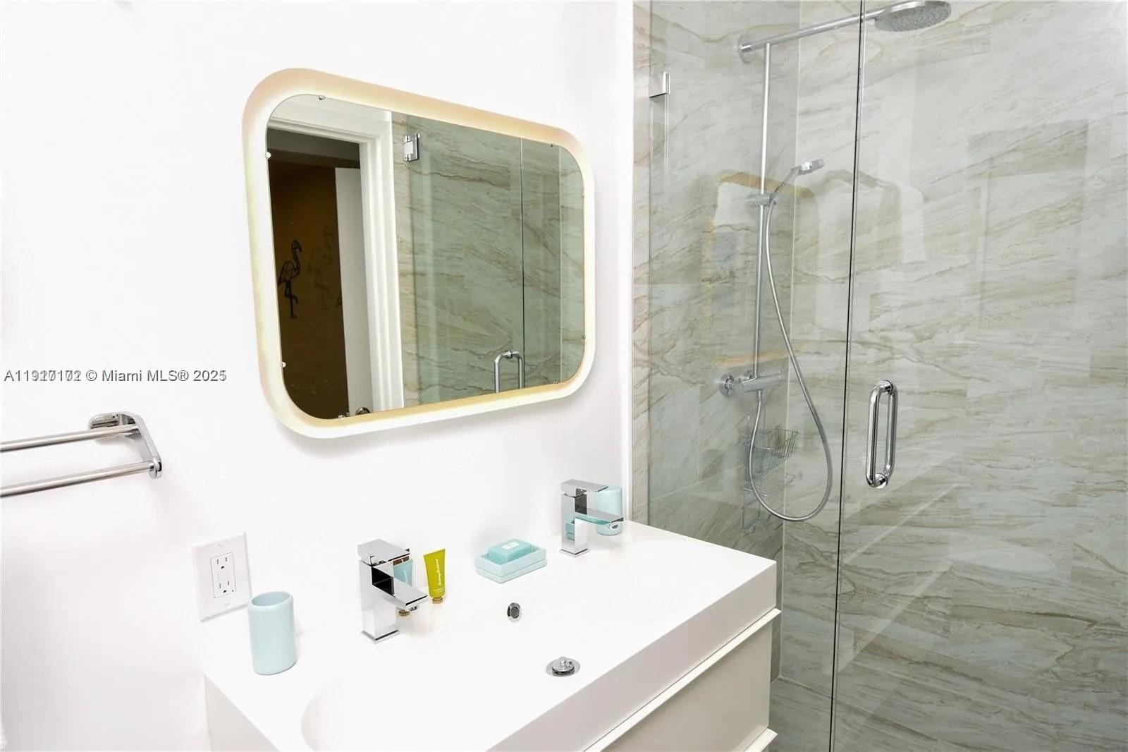 641 86th St #N/A Miami Beach, FL 33141